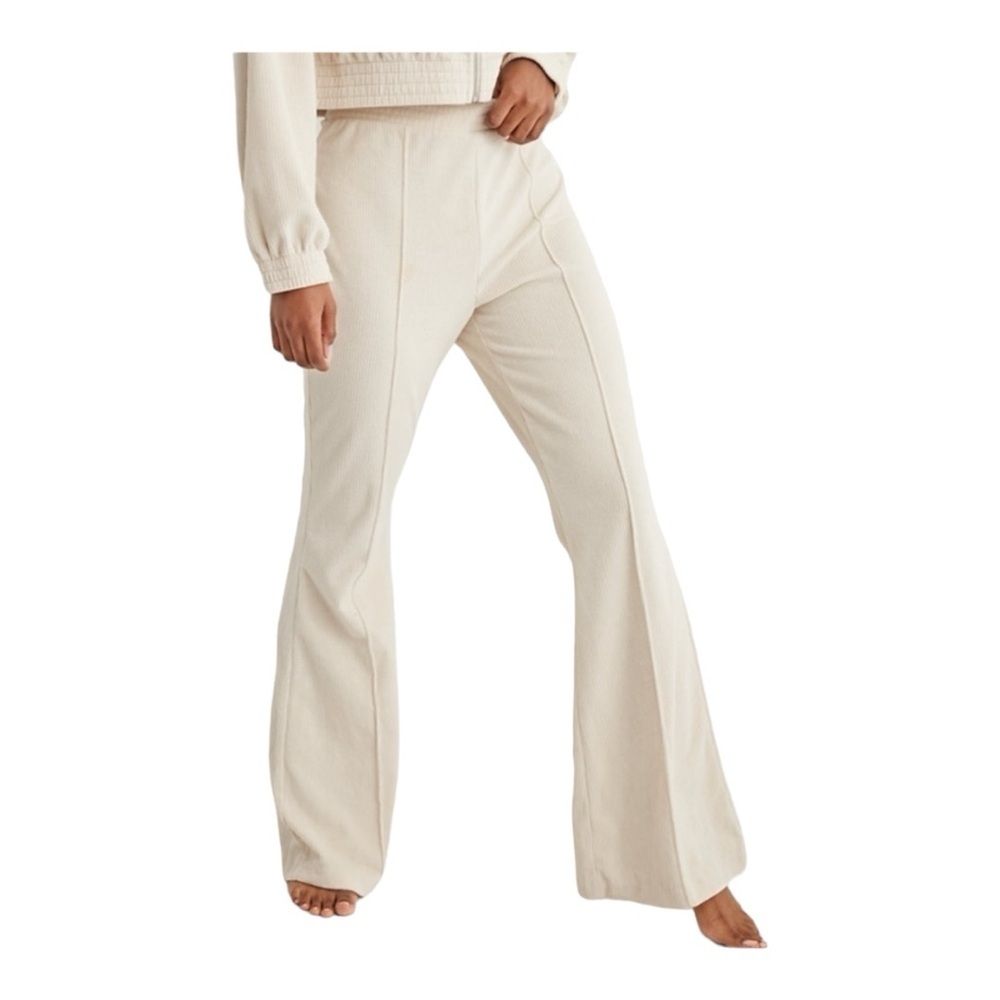 Aerie Groove On Cream Ribbed Flare Pants Casual Wide Leg Comfy Size M